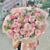 bó hoa hồng lạc thần và hồng kem dâu