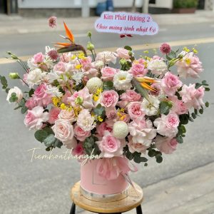 giỏ hoa tone hồng