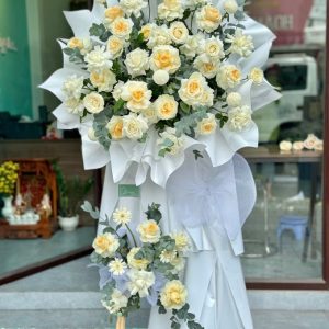 kệ hoa chia buồn