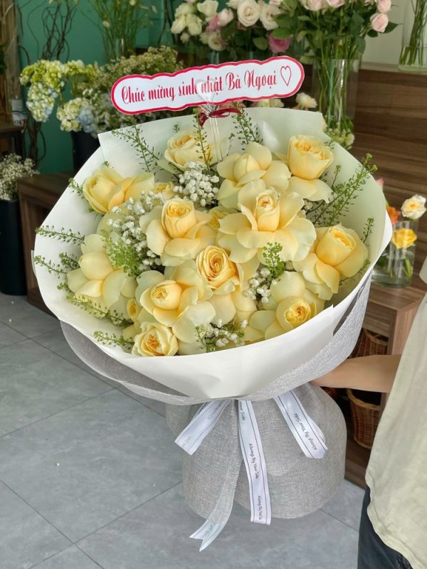 giỏ hoa tone vàng