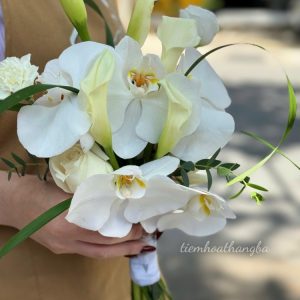 bó hoa cưới Rum nhập khẩu