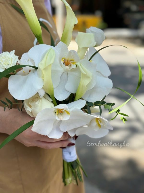 bó hoa cưới Rum nhập khẩu