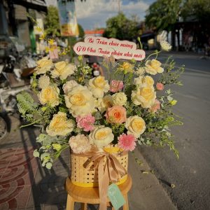 giỏ hoa chúc mừng