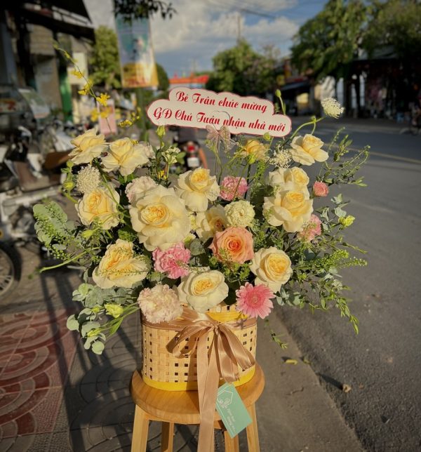 giỏ hoa chúc mừng