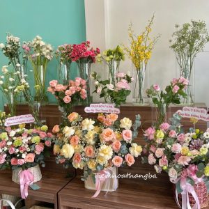 giỏ hoa chúc mừng