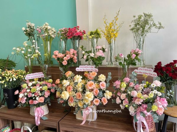 giỏ hoa chúc mừng