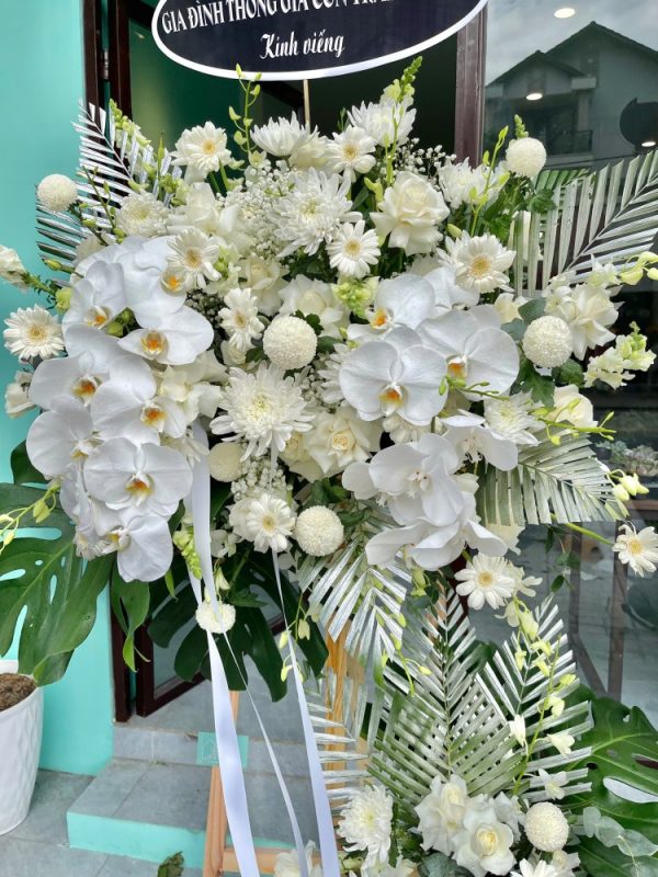 kệ hoa chia buồn
